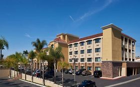 Holiday Inn Express South National City